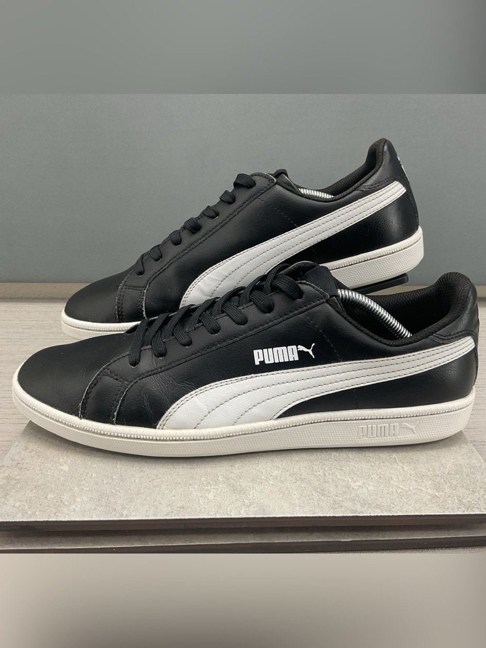 Puma Smash V2 Black/White Leather Athletic Sneaker Mens Size 13